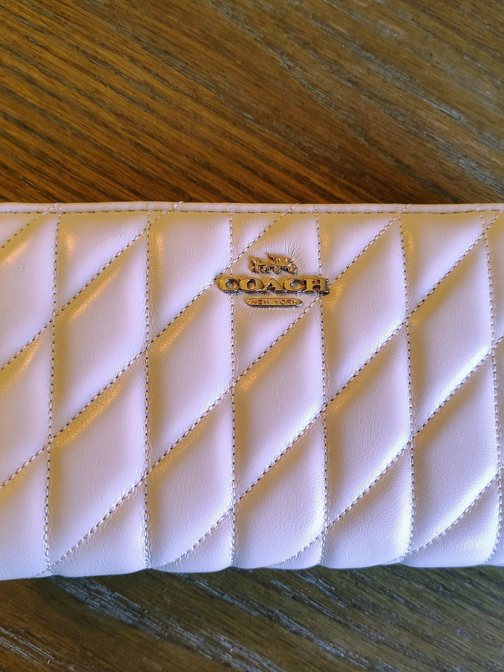 Coach Quilted Medium ID Zip Around Wallet Chalk White CZ339